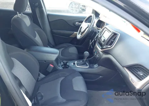 2018 Jeep Cherokee Latitude Fwd из США, поврежденный, VIN 1C4PJLCB1JD567998